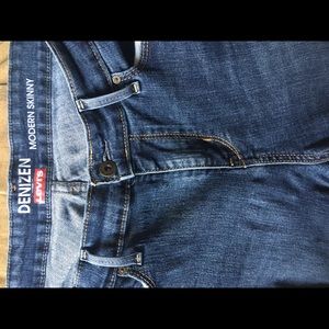 Levis Denizen modern skinny jeans sz 14 Short